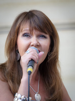 Reija Lang hurmasi Vaasalaisyleisön. kuva Hagström Media.